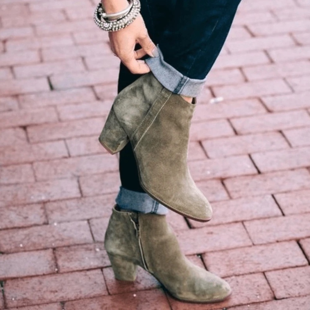 Madewell Suede Ankle Boots. Size 9.5. Made in Italy